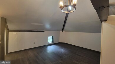 214 N York St, Pottstown, PA 19464 - photo 5