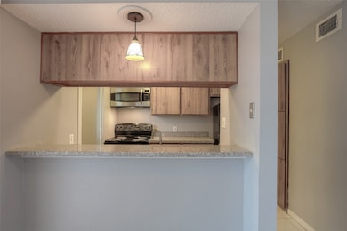 3919 Fairmont Pkwy unit 122, Pasadena, TX 77504 - photo 7