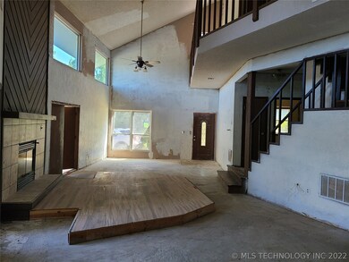 944 W Lakeshore Dr, Cleveland, OK 74020 - photo 6