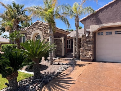 EXTENDED DRIVEWAY ON EACHSIDE
