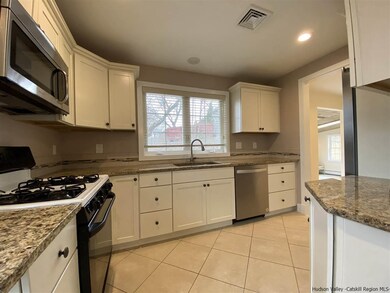 138 Commons Rd, Germantown, NY 12526 - photo 4