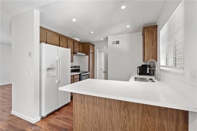 42935 15th St W unit 10, Lancaster, CA 93534 - photo 7