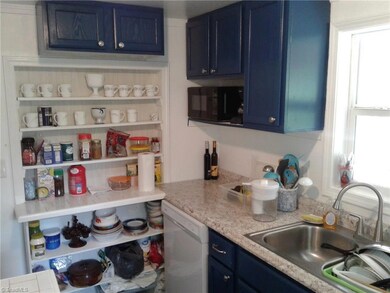 508 N Chatham Ave, Siler City, NC 27344 - photo 3