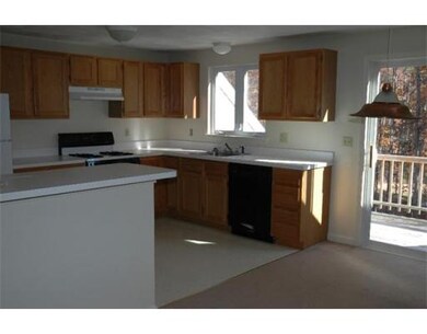 22 Lantern Way unit 22, Shirley, MA 01464 - photo 2