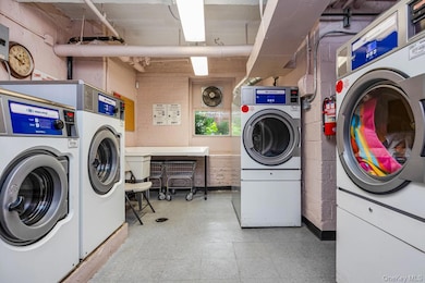 Linden Hill unit 1F, Flushing, NY 11354 - photo 5