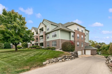 5470 Caddis Bend unit 102, Fitchburg, WI 53711 - photo 2