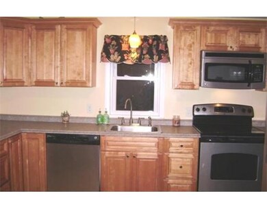 64 Christine St unit 64, Worcester, MA 01606 - photo 4