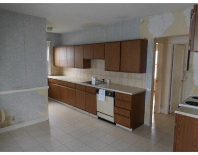 369 Hampden St, Chicopee, MA 01013 - photo 7