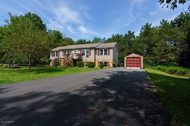 224 Bear Medicine Cir, Effort, PA 18330 - photo 2