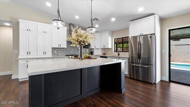 06-Kitchen