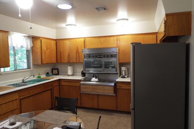 1520+1522 Mesa St, Redding, CA 96001 - photo 4