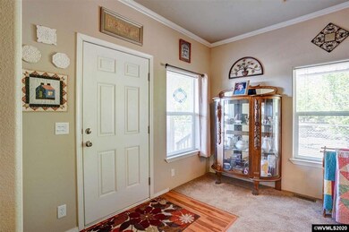 5510 Windsor Island Rd N unit 18, Keizer, OR 97303 - photo 3