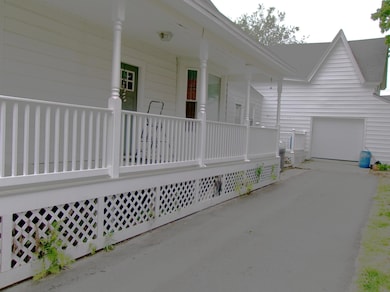 121 Summer St, Auburn, ME 04210 - photo 2