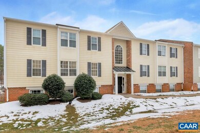 1217 Villa Ln unit C, Charlottesville, VA 22903 - photo 2