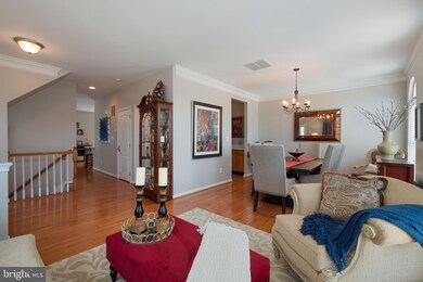 42919 Shelbourne Square, Chantilly, VA 20152 - photo 4