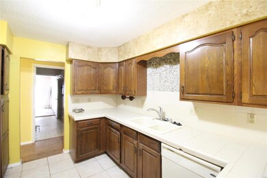 6011 Lorry Ln, Maryville, IL 62062 - photo 6