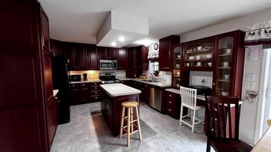 686 Biltmore Ave, Easton, PA 18040 - photo 6