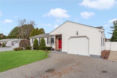 66 Bayberry Rd, Woonsocket, RI 02895 - photo 2