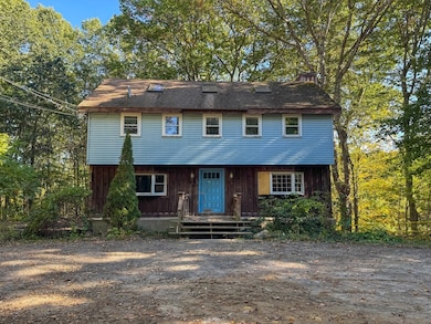 132 Kilbourn Rd, Lancaster, MA 01523 - photo 2