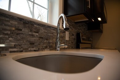 98 Poplar St unit 2, Danvers, MA 01923 - photo 5