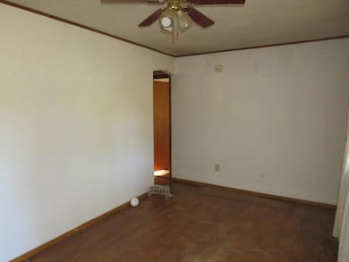 1166 Jeter St, Edgefield, SC 29824 - photo 2