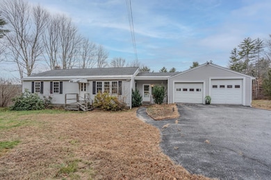 141 Raymond Rd, Deerfield, NH 03037 - photo 2
