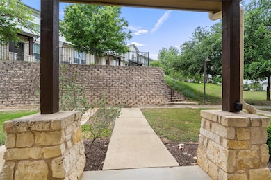 2101 Town Centre Dr unit 2004, Round Rock, TX 78664 - photo 6