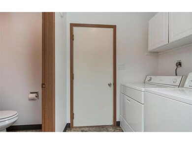 1240 Daleview Dr unit 1, Marion, IA 52302 - photo 6