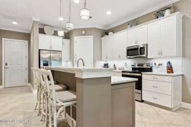 10-web-or-mls-10_95282 Summerwoods Cir,