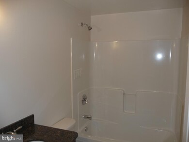 4443 Norfen Rd, Halethorpe, MD 21227 - photo 6