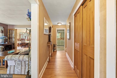 8 Edwards Place, Ewing, NJ 08628 - photo 3