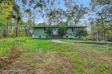 136 Oak Ln, Cresco, PA 18326 - photo 2