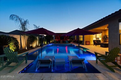 098-Pool twilight