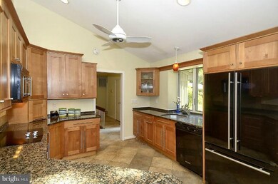 15020 Good Meadow Ct, North Potomac, MD 20878 - photo 4