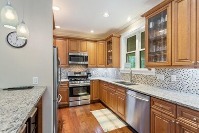 06_130NEagle_177001_Kitchen_LowRes