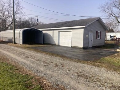 917 W Main St, Portland, IN 47371 - photo 2