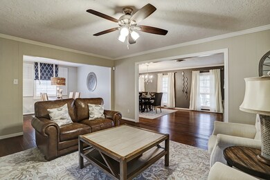 6219 Cindy Ln, Houston, TX 77008 - photo 4