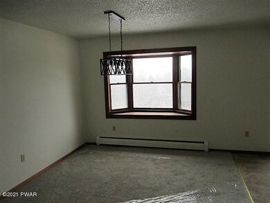 700 Stock Farm Rd, Lake Ariel, PA 18436 - photo 6