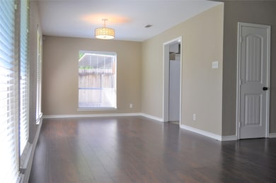 7732 Challie Ln unit 7732, Houston, TX 77088 - photo 2