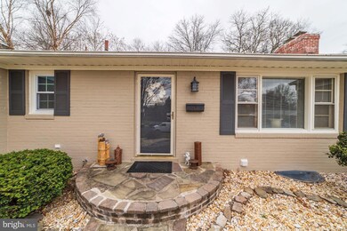 3322 Garland Dr, Falls Church, VA 22041 - photo 2