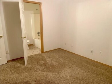 1673/1675 E Evalyn Cir, Fayetteville, AR 72701 - photo 6