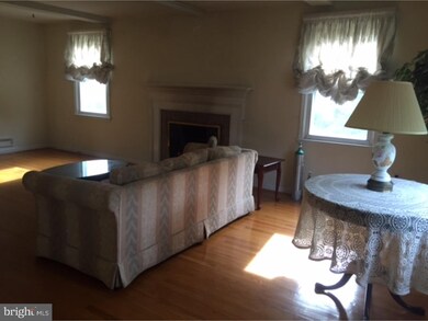 810 Hilltop Rd, Cinnaminson, NJ 08077 - photo 3