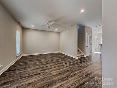 209 Armfield St, Statesville, NC 28677 - photo 3