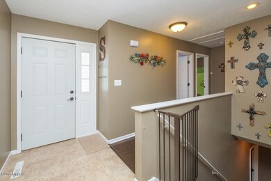 101 Gull Pointe Dr, Battle Creek, MI 49037 - photo 2