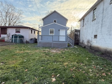 1252 Jefferson St, Vandergrift, PA 15690 - photo 5