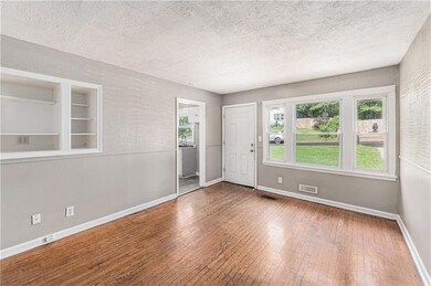 5907 Jackson Ave, Kansas City, MO 64130 - photo 6