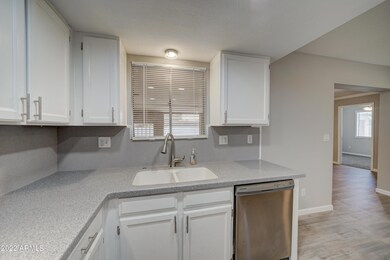 11510 E Crescent Ave-7