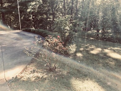 201 Parkview Dr, McMinnville, TN 37110 - photo 2