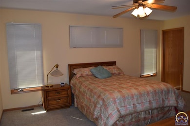 3716 SW Brooklawn Cir, Topeka, KS 66610 - photo 7