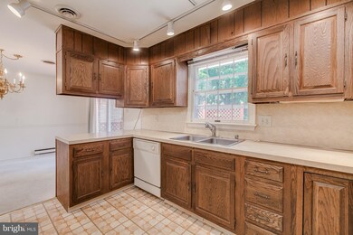 13914 Eden Dr, Hagerstown, MD 21742 - photo 7